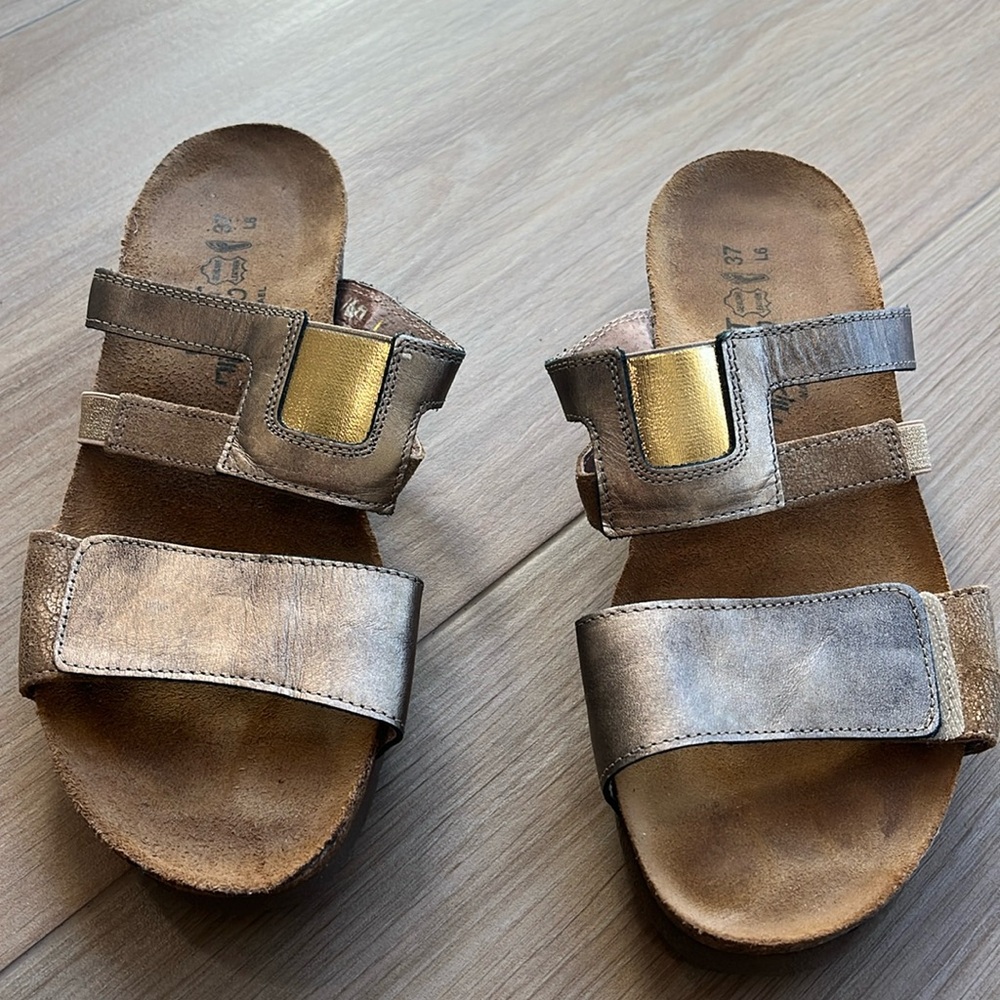 NAOT Gold Wedge Slip On Sandals Cork Top Adjustable Strap